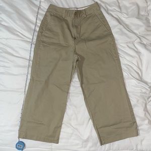 UNIQLO Capri Beige Size 4 Japanese
